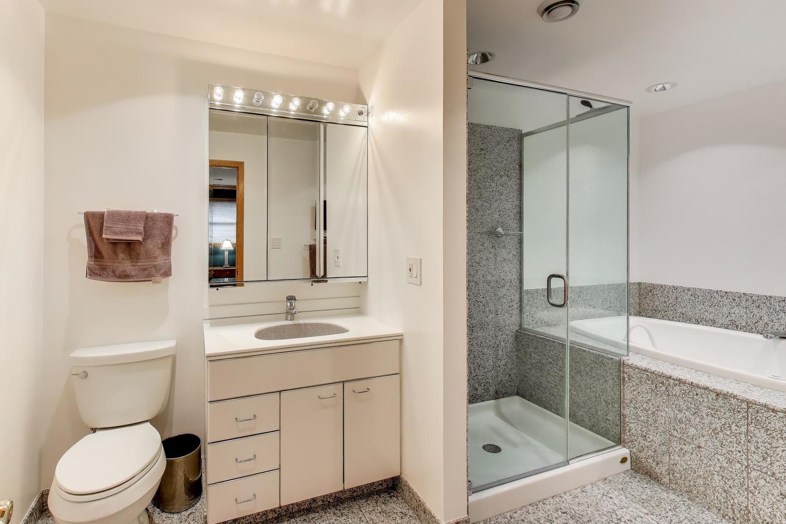 1433 Lois Avenue, Park Ridge, IL 60068