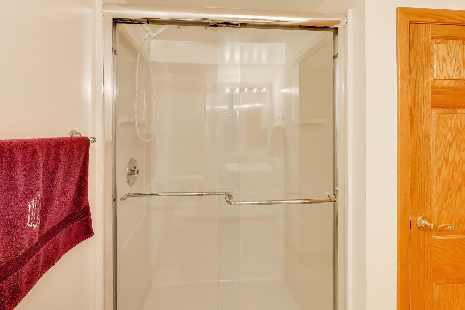 1433 Lois Avenue, Park Ridge, IL 60068