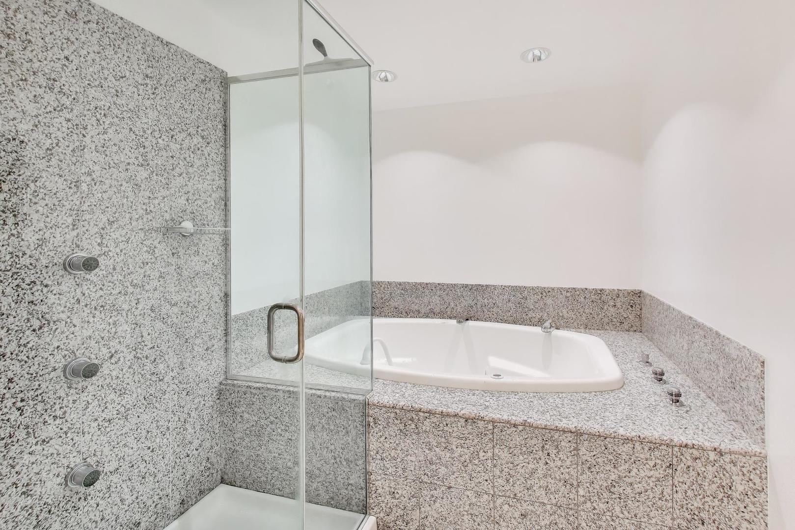 1433 Lois Avenue, Park Ridge, IL 60068