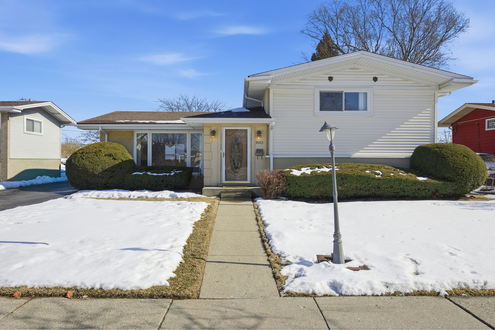 9013 ORIOLE Avenue, Morton Grove, IL 60053