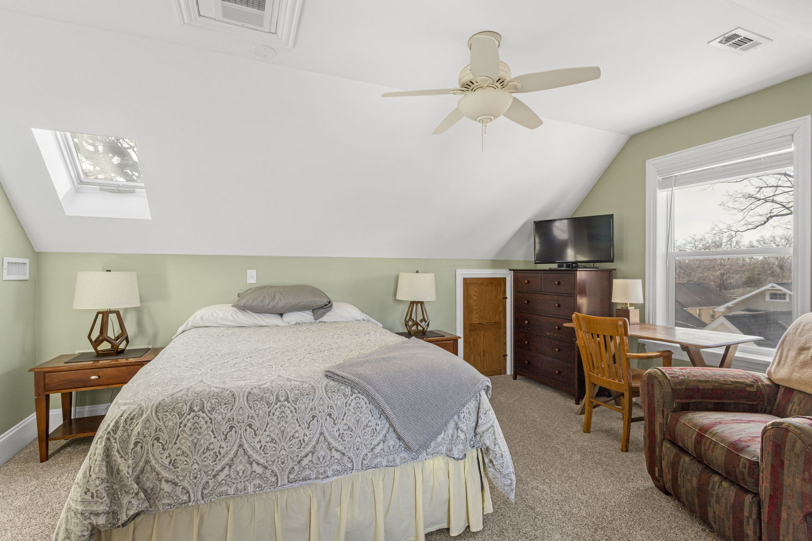 4936 Middaugh Avenue, Downers Grove, IL 60515