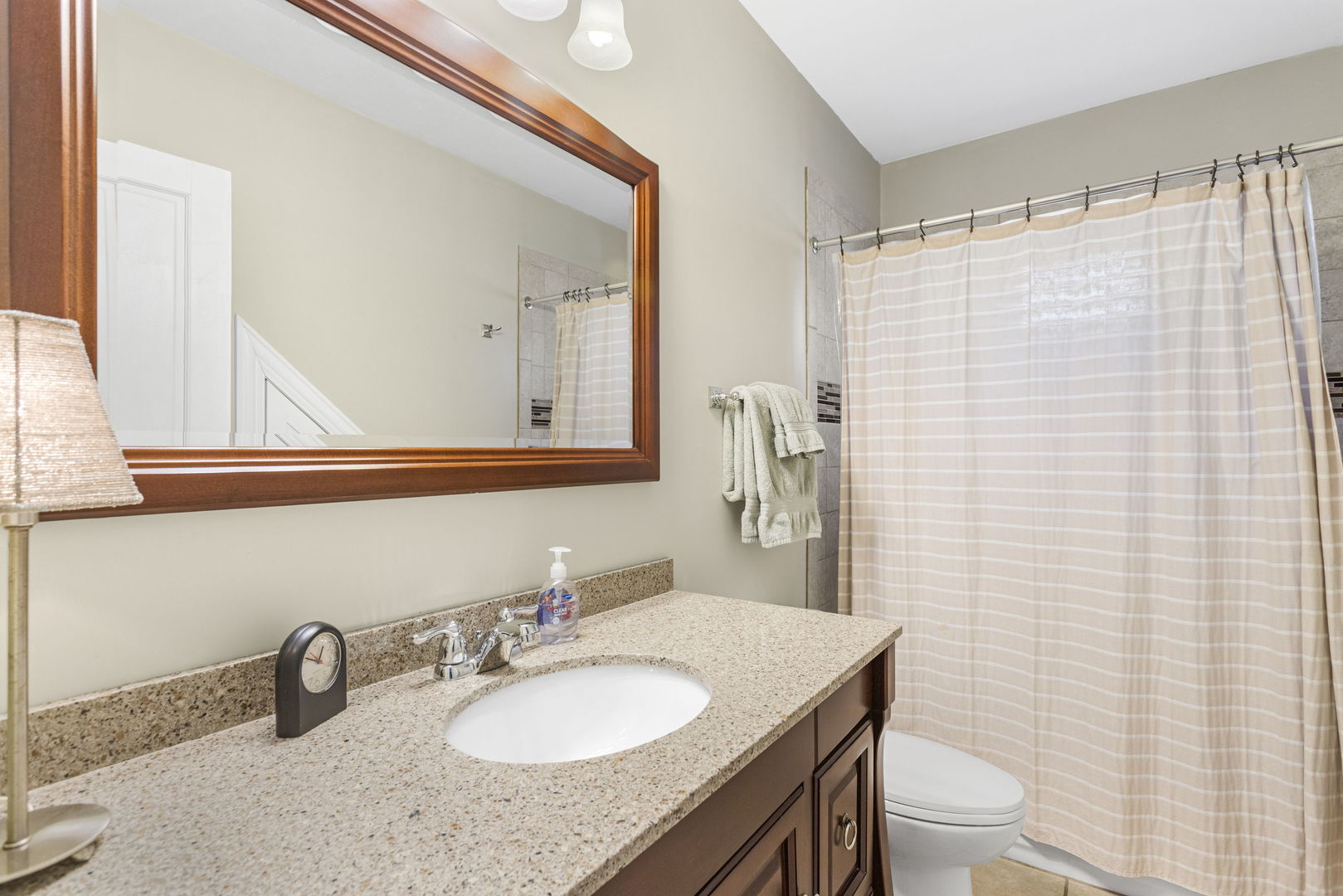 4936 Middaugh Avenue, Downers Grove, IL 60515