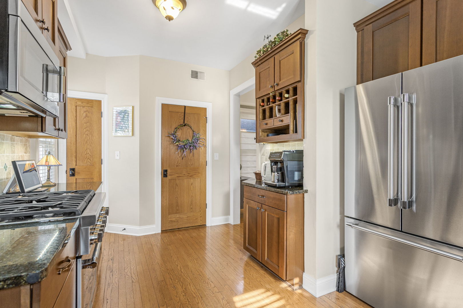 4936 Middaugh Avenue, Downers Grove, IL 60515