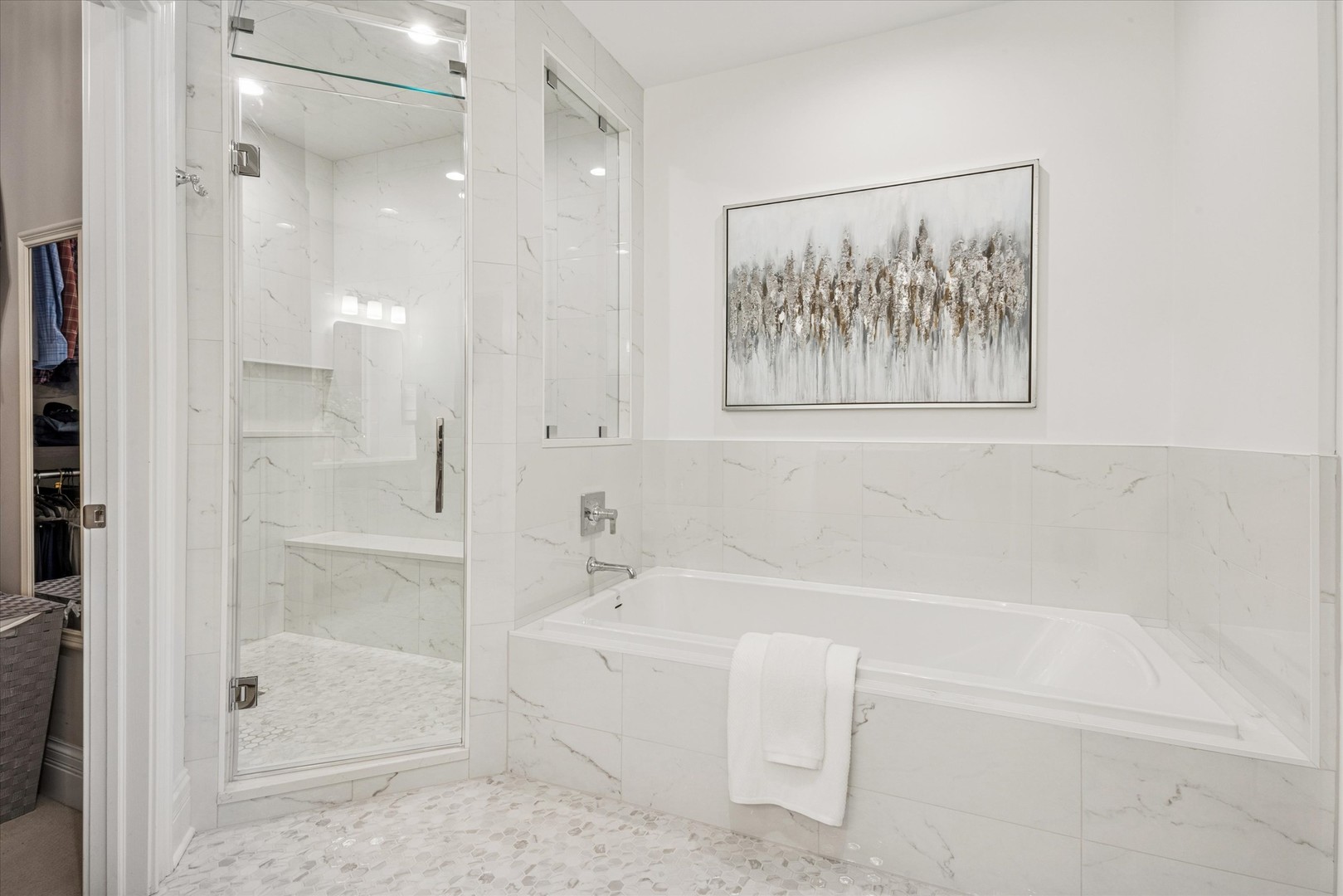 86 W KENNEDY Lane, Hinsdale, IL 60521