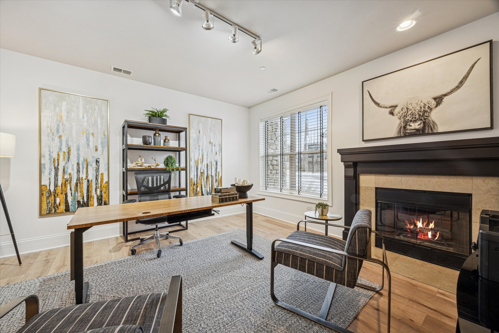 86 W KENNEDY Lane, Hinsdale, IL 60521