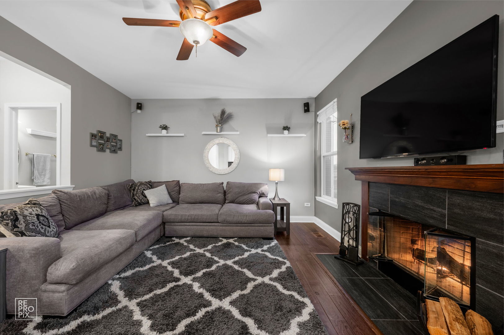 598 Wexford Drive, Elgin, IL 60124