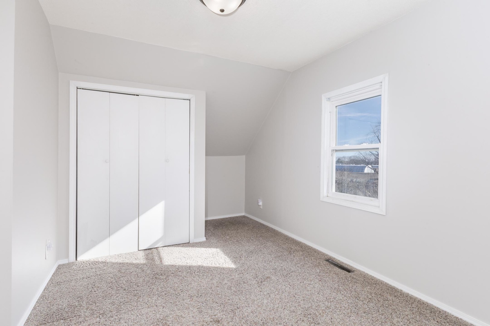 306 E Cooper Street, Colfax, IL 61728