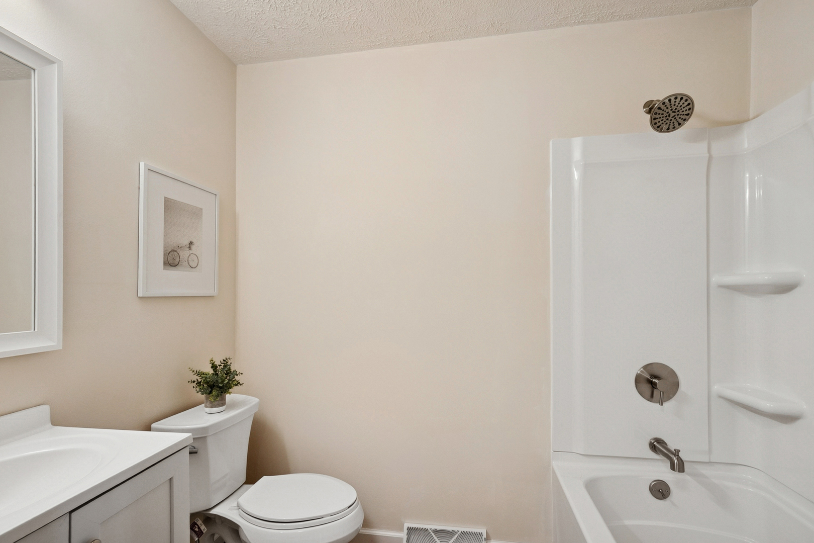 33430 N Hunt Club Road, Libertyville, IL 60048