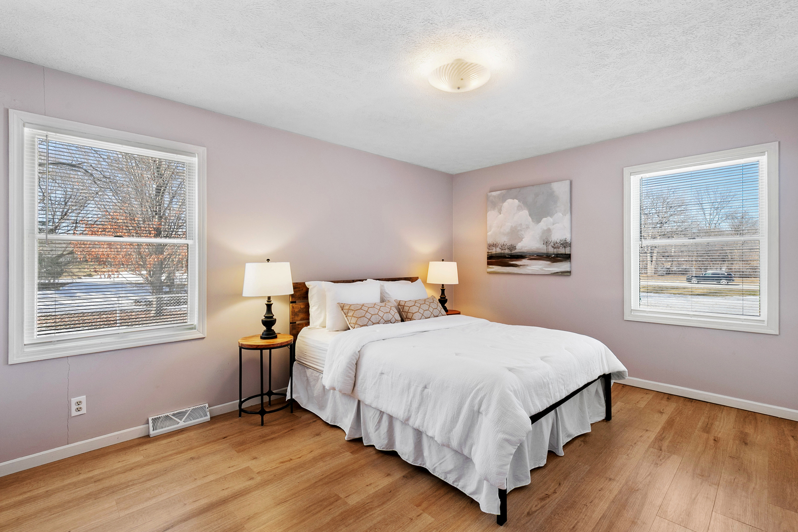 33430 N Hunt Club Road, Libertyville, IL 60048