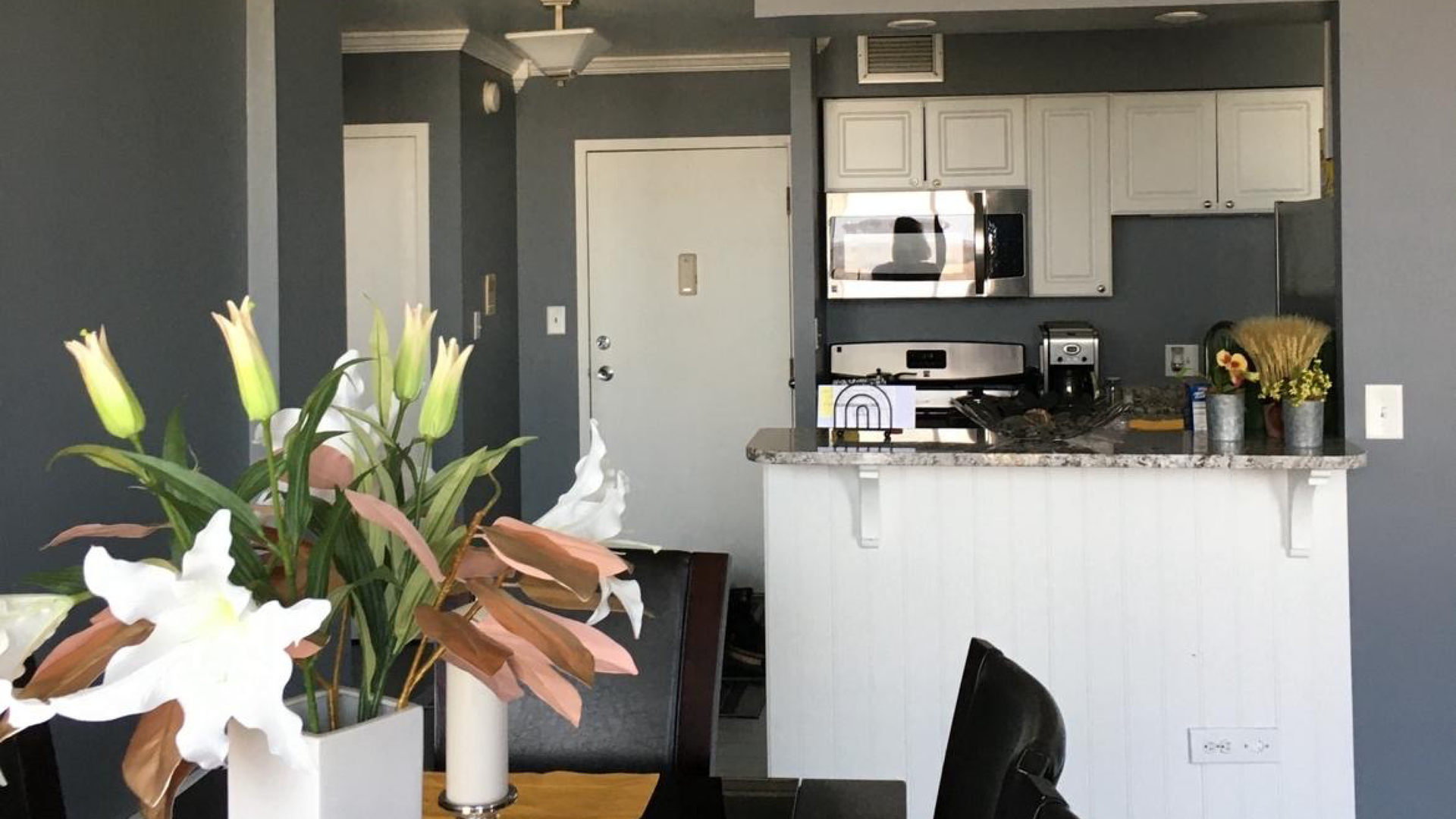 20 N Tower Road #12E, Oak Brook, IL 60523