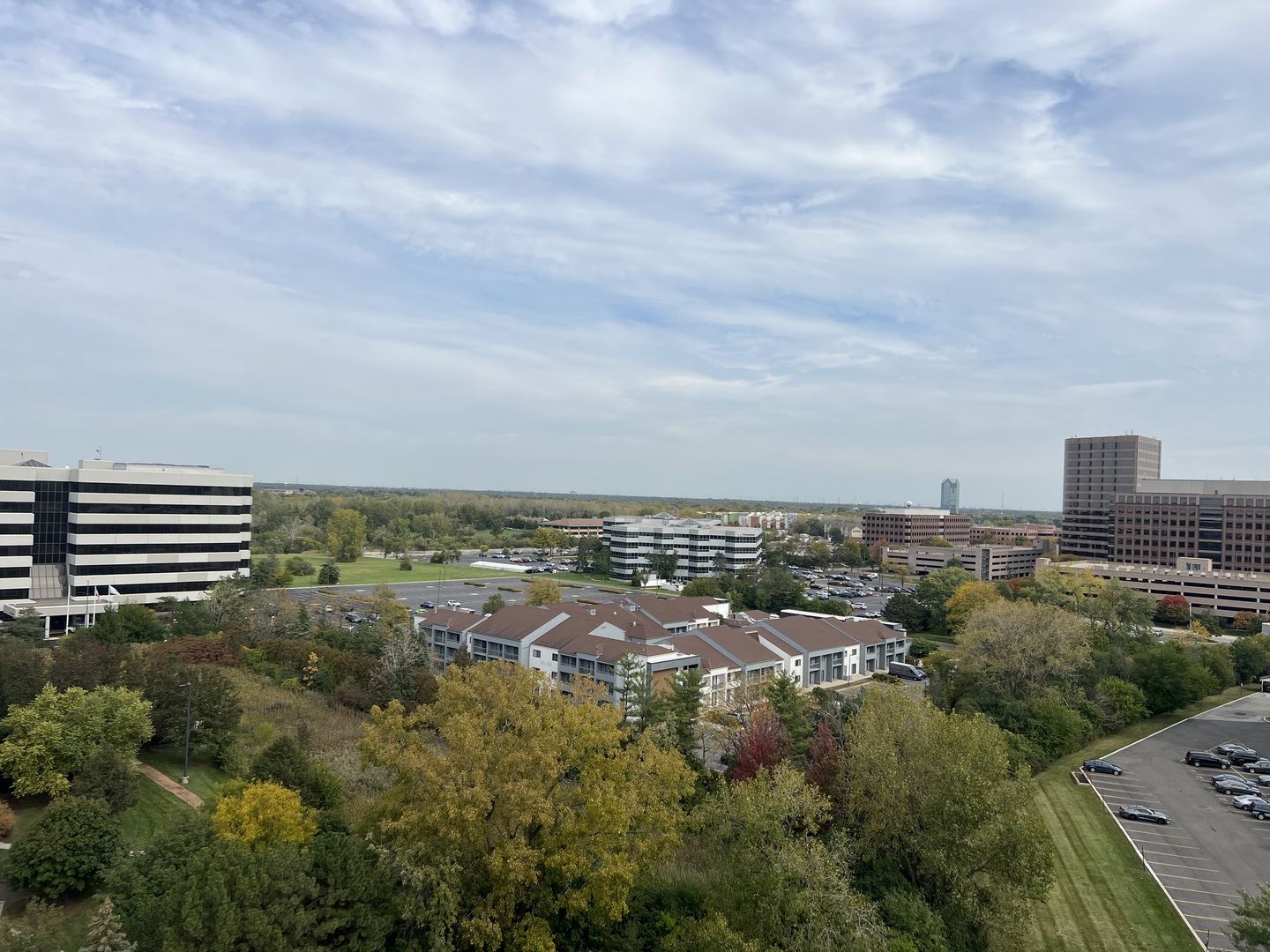 20 N Tower Road #12E, Oak Brook, IL 60523