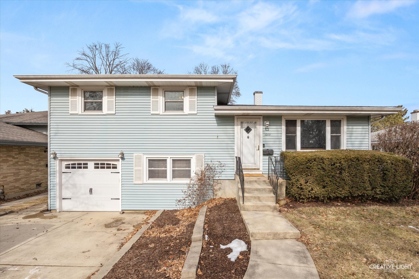 1019 Pershing Avenue, Wheaton, IL 60189