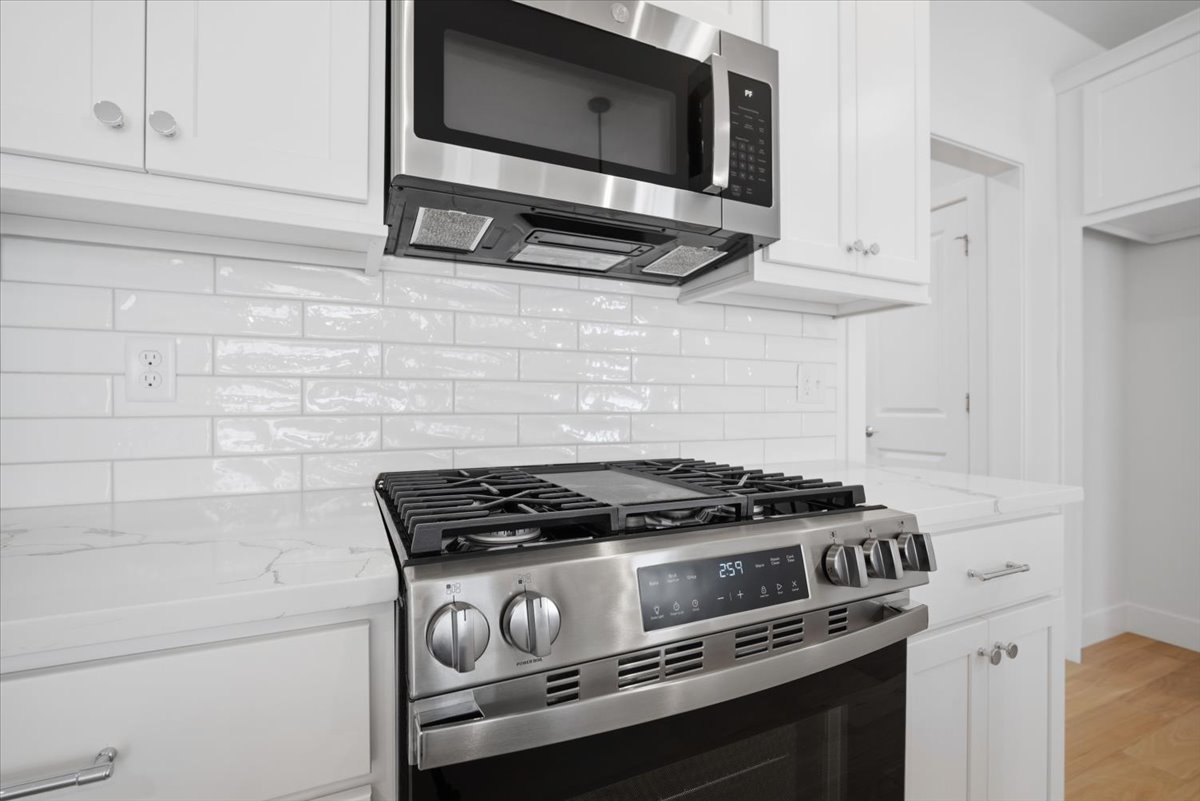 807 Verkler Court, Bloomington, IL 61704