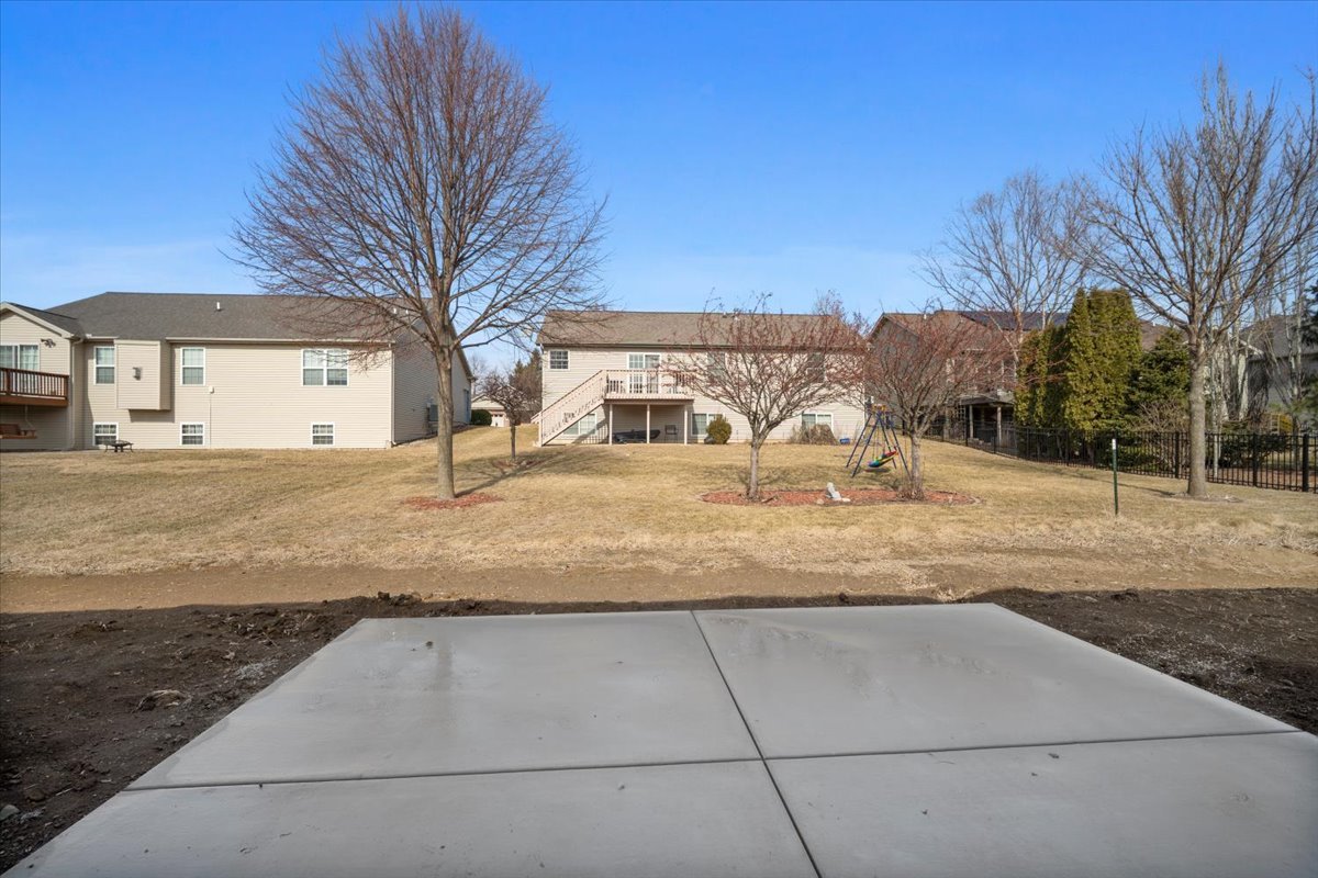 807 Verkler Court, Bloomington, IL 61704