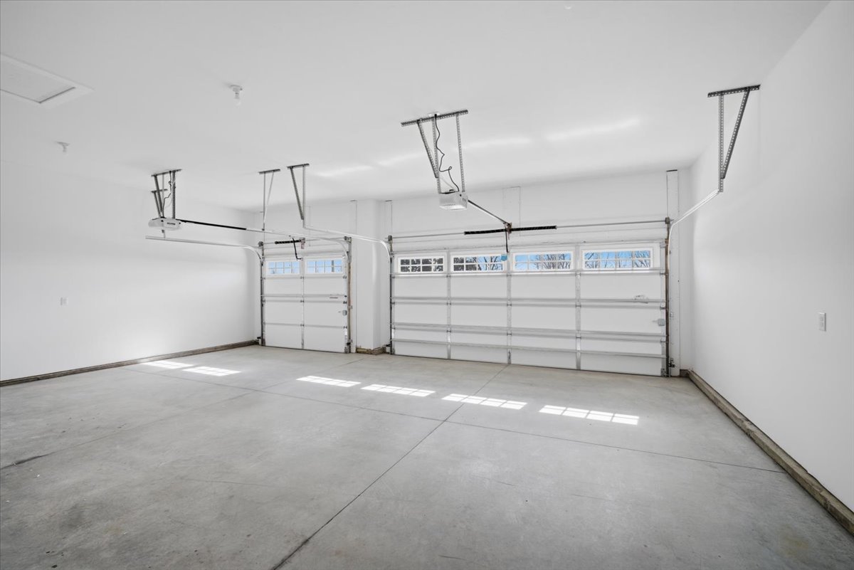 807 Verkler Court, Bloomington, IL 61704