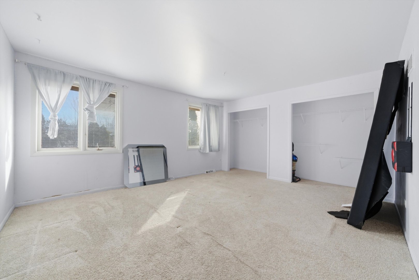 16861 Thackery Avenue, Oak Forest, IL 60452