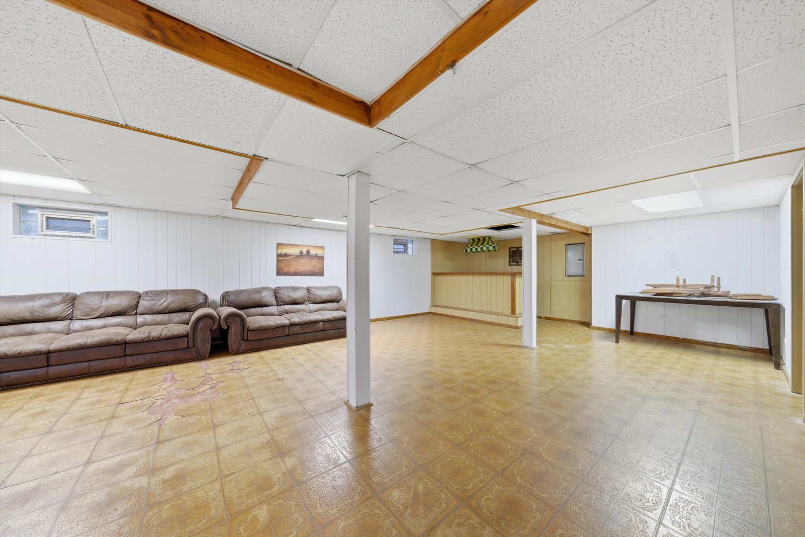 16861 Thackery Avenue, Oak Forest, IL 60452