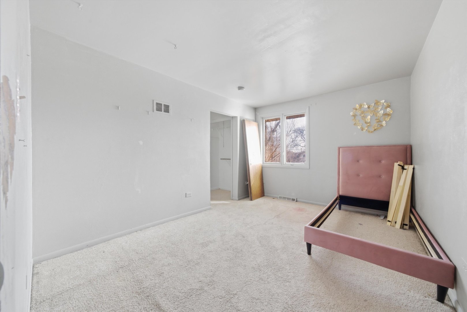 16861 Thackery Avenue, Oak Forest, IL 60452