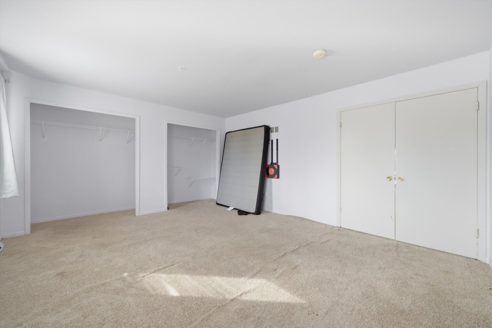 16861 Thackery Avenue, Oak Forest, IL 60452