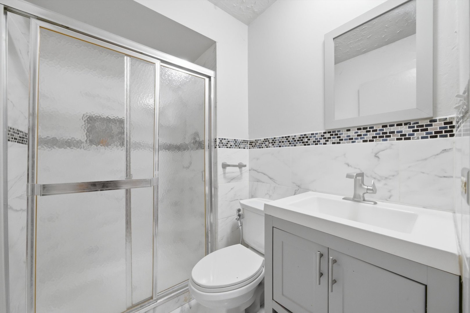 16861 Thackery Avenue, Oak Forest, IL 60452