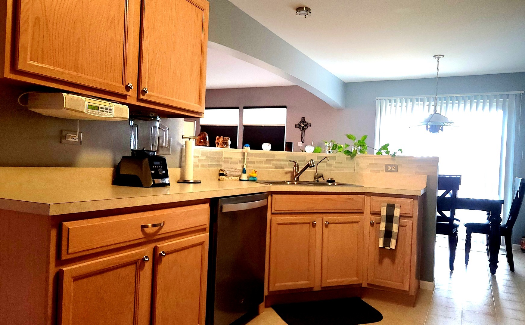 25734 S Bridle Path, Channahon, IL 60410