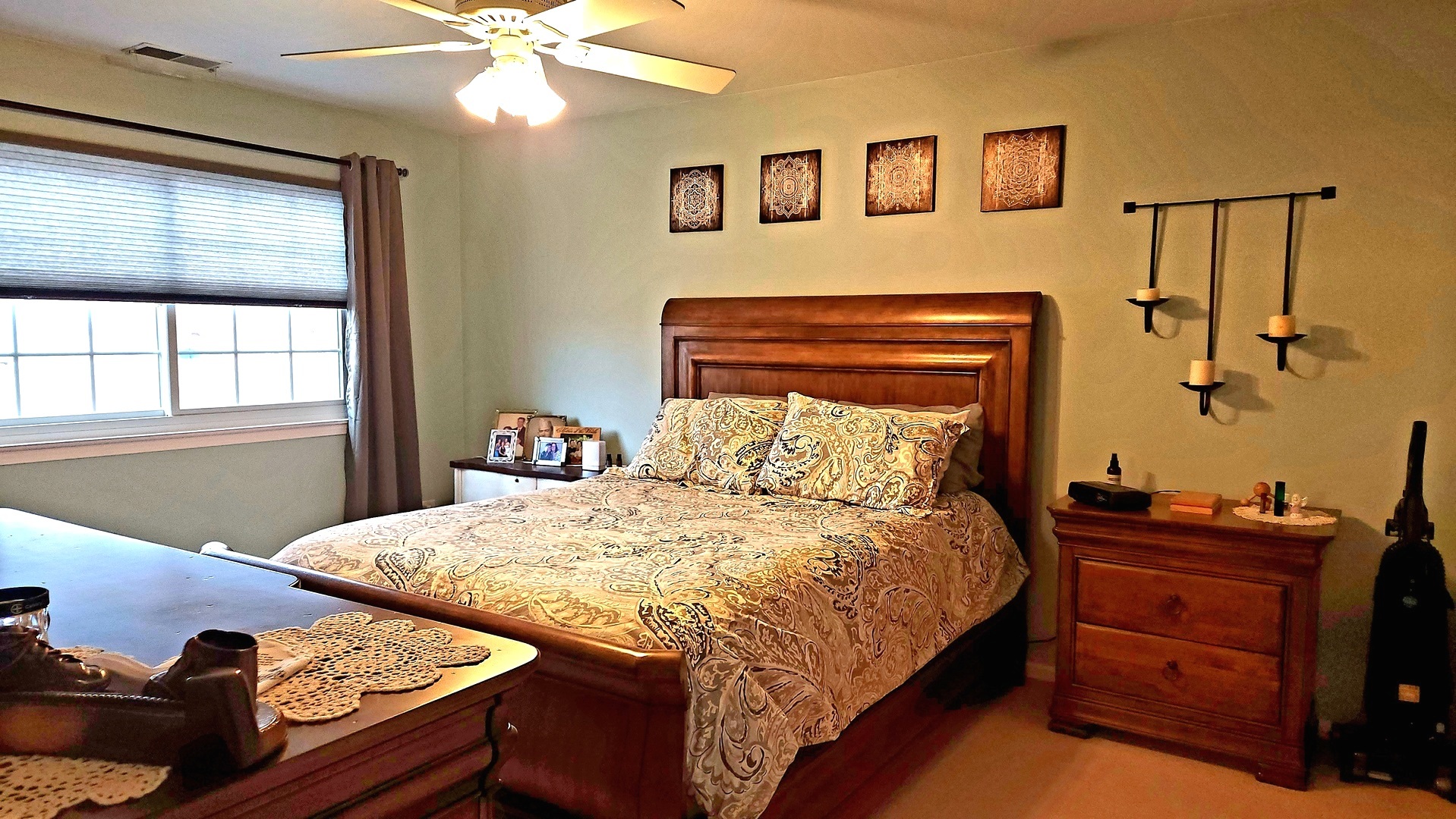 25734 S Bridle Path, Channahon, IL 60410