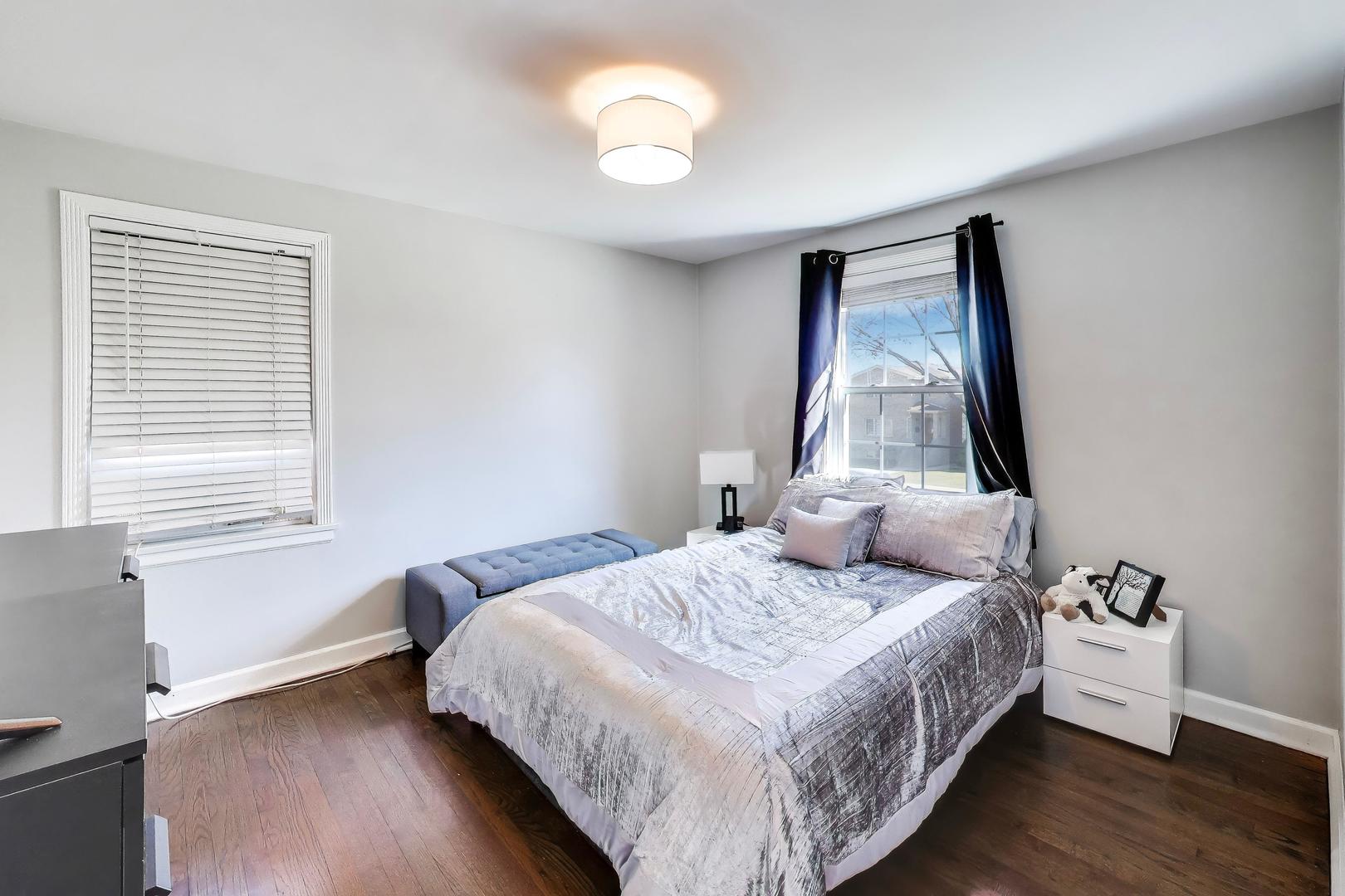 4138 N OLCOTT Avenue, Norridge, IL 60706