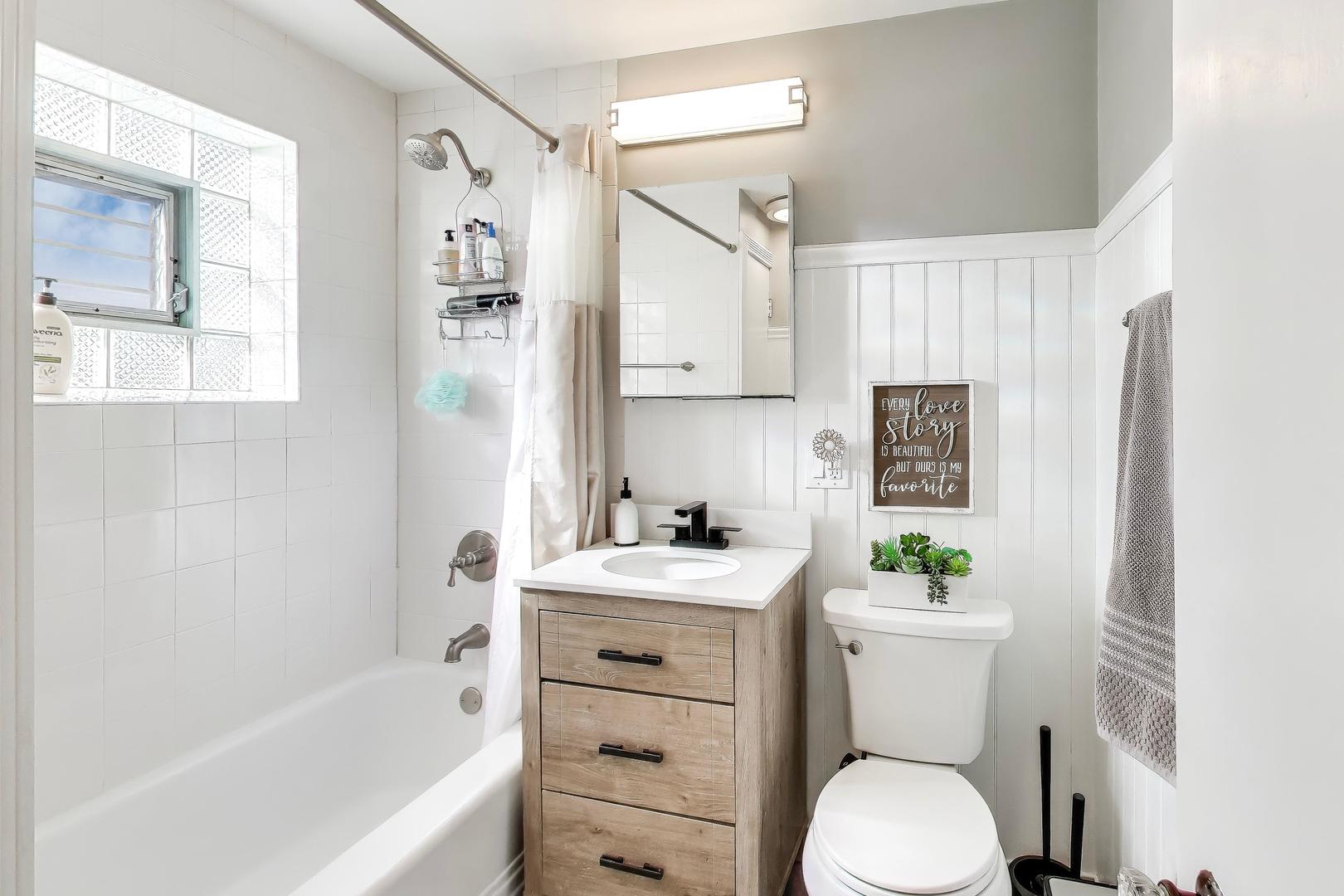 4138 N OLCOTT Avenue, Norridge, IL 60706