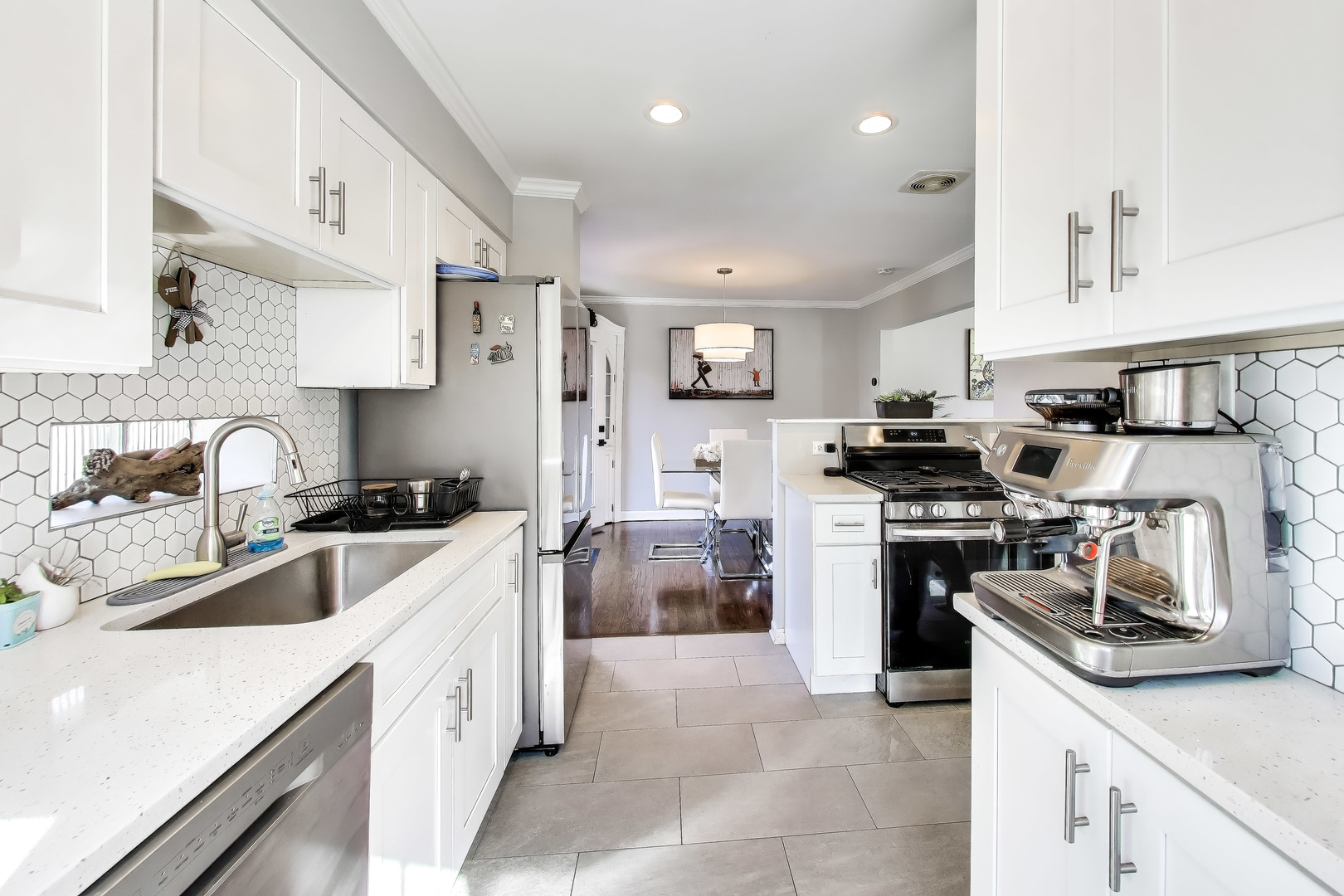 4138 N OLCOTT Avenue, Norridge, IL 60706