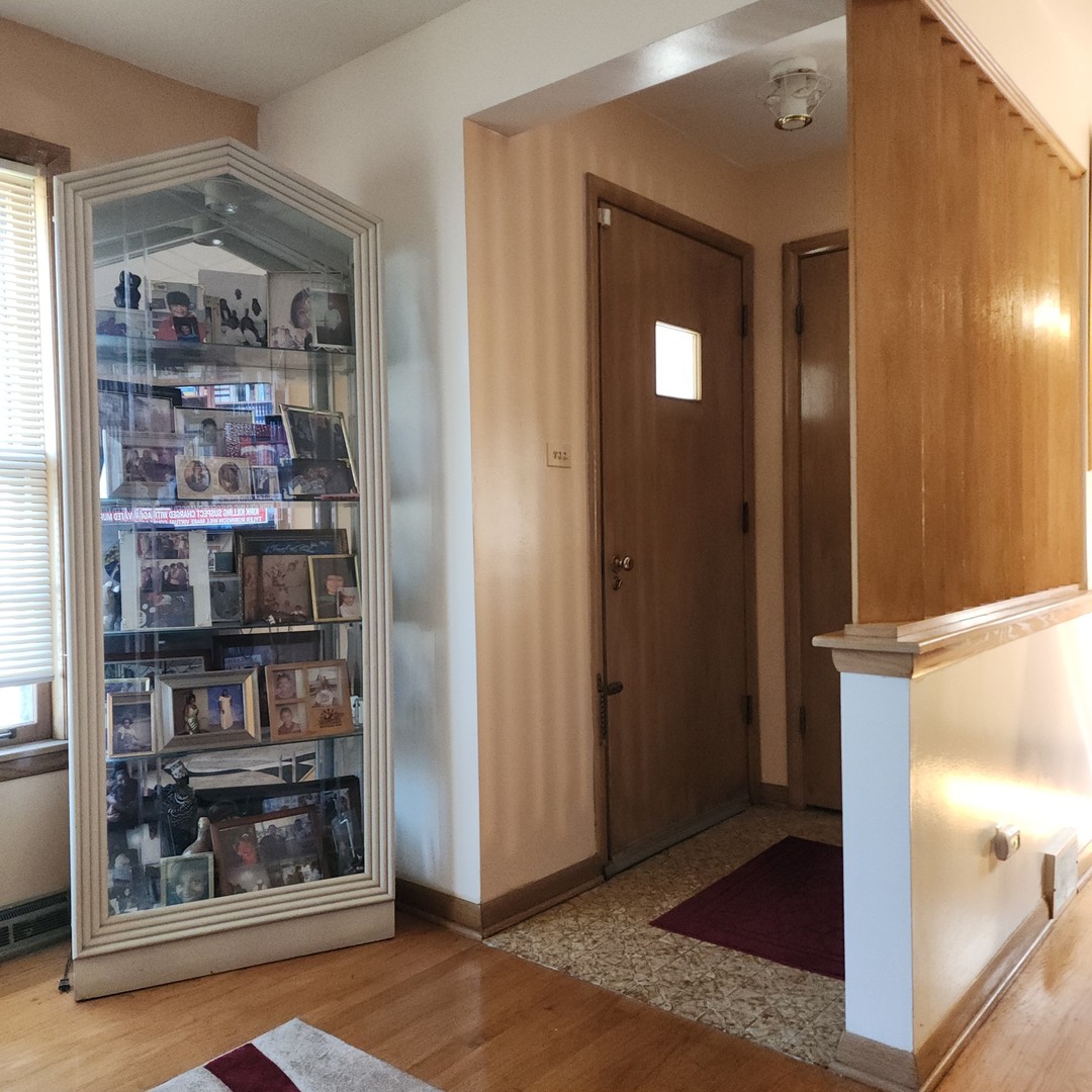 16646 Maryland Avenue, South Holland, IL 60473