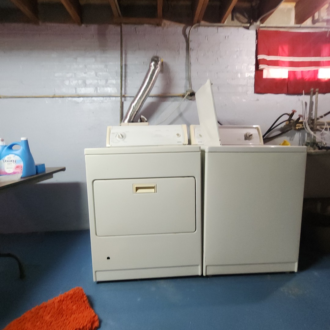 16646 Maryland Avenue, South Holland, IL 60473