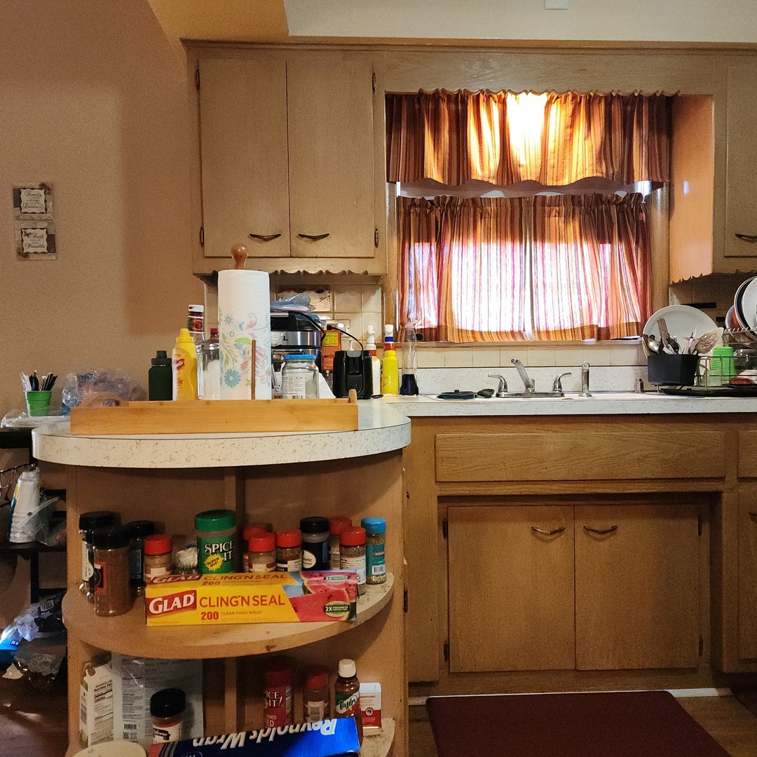 16646 Maryland Avenue, South Holland, IL 60473