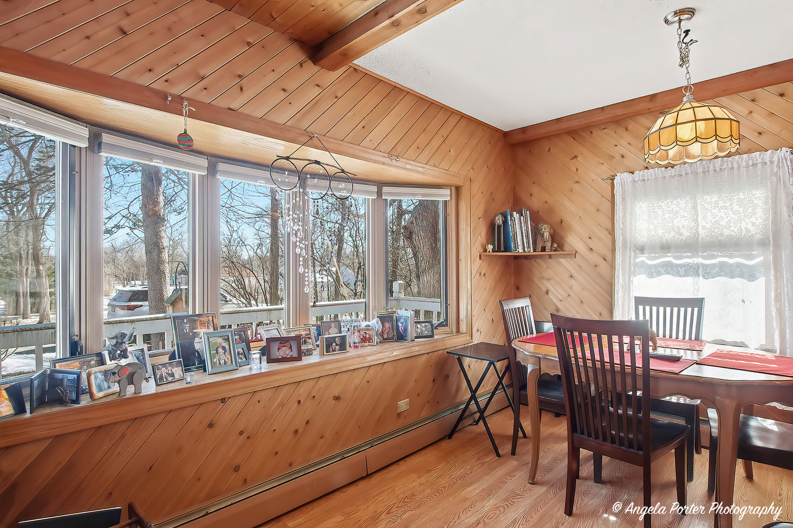 42224 N Lakeview Drive, Antioch, IL 60002