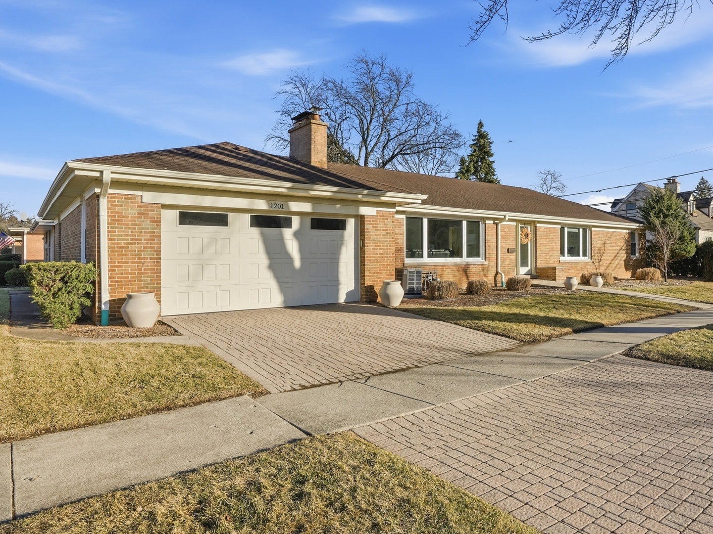 1201 S Knight Avenue, Park Ridge, IL 60068