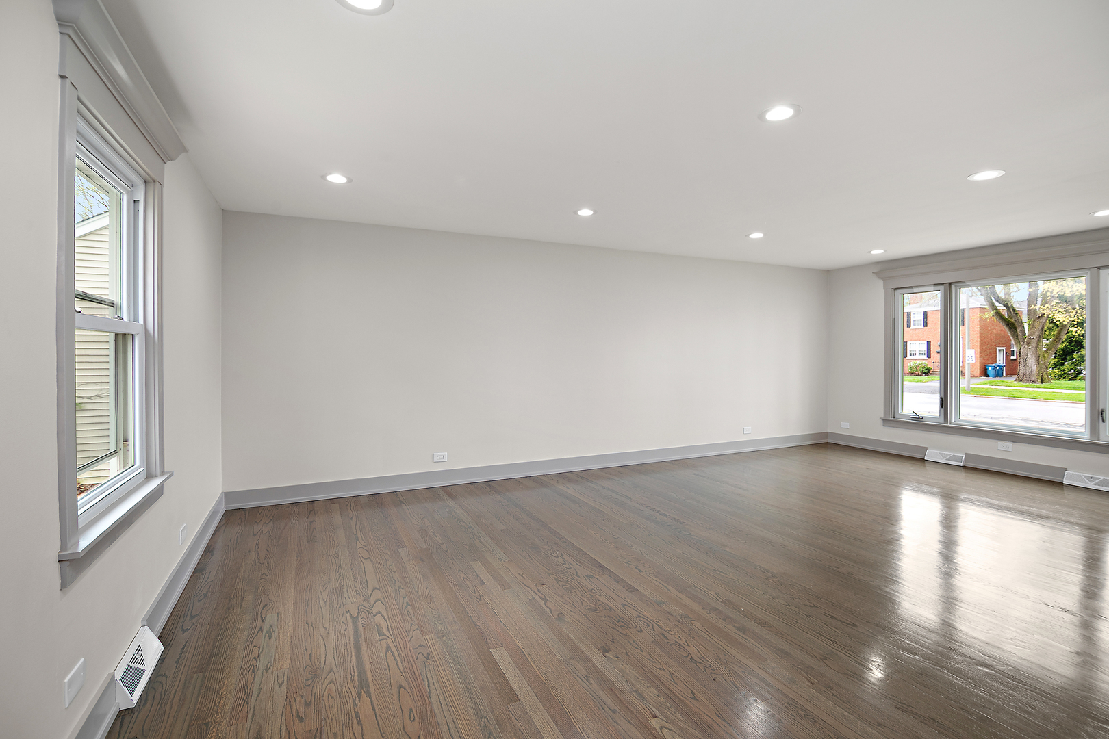 797 S Spring Road, Elmhurst, IL 60126