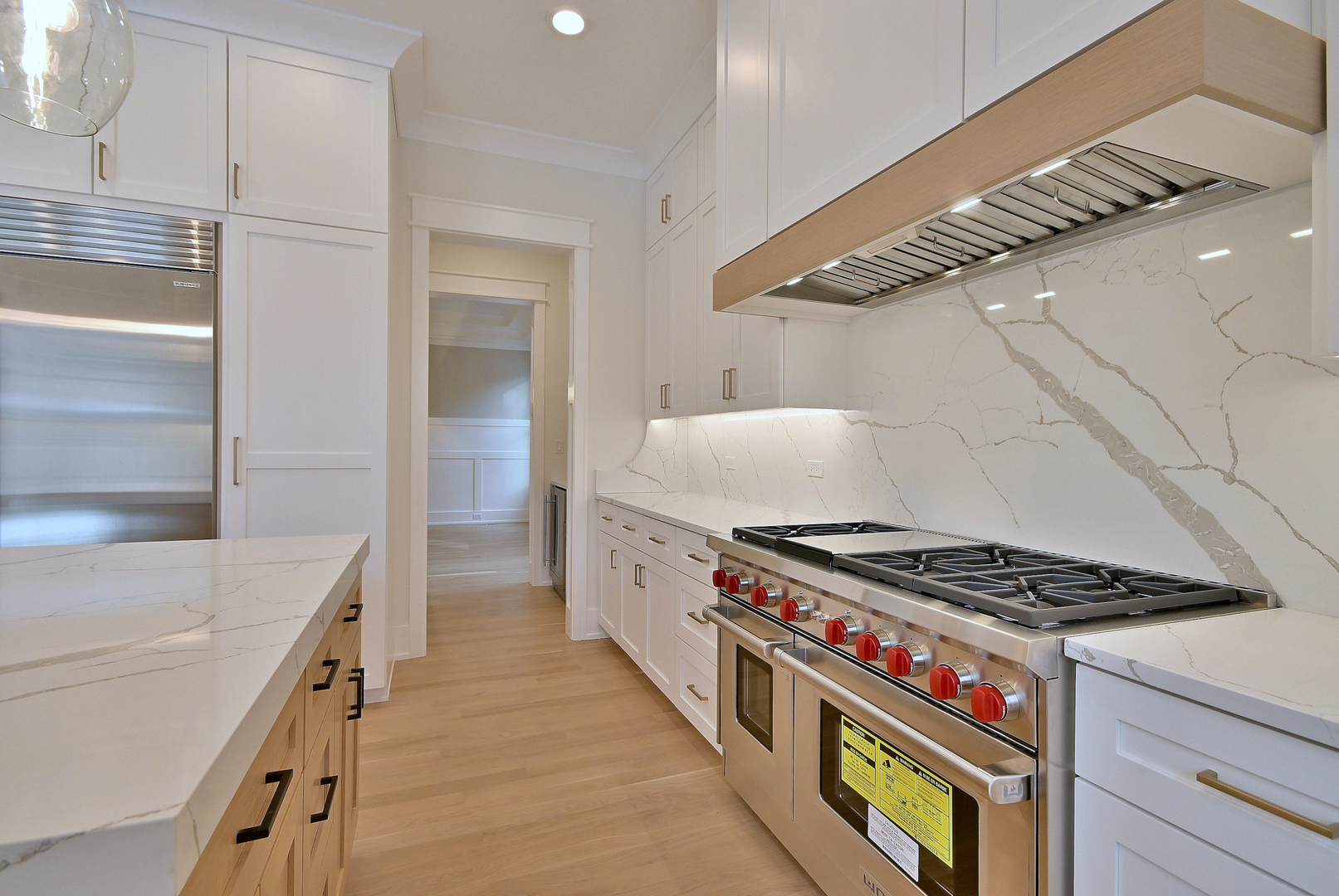 570 S Parkside Avenue, Elmhurst, IL 60126