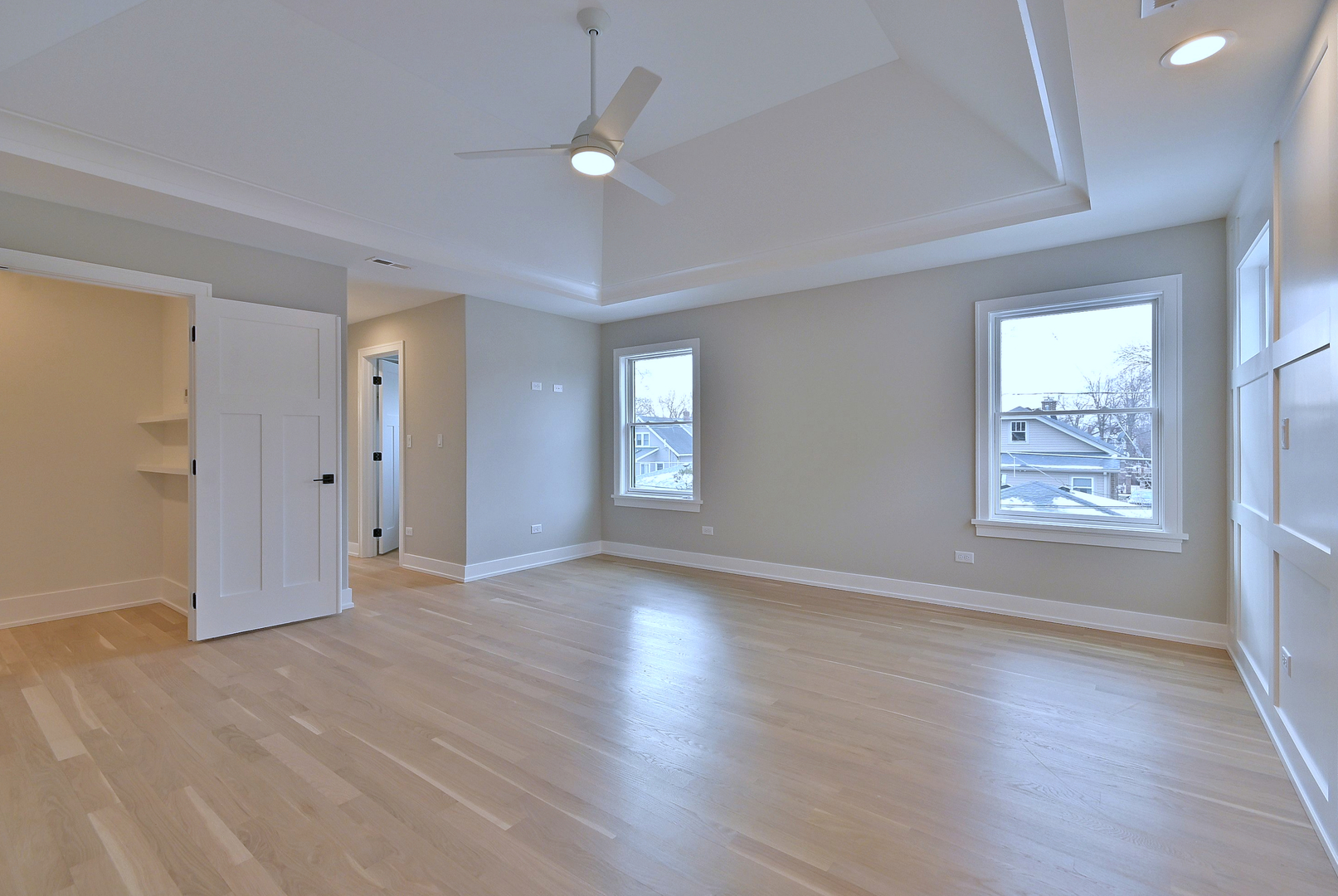 570 S Parkside Avenue, Elmhurst, IL 60126