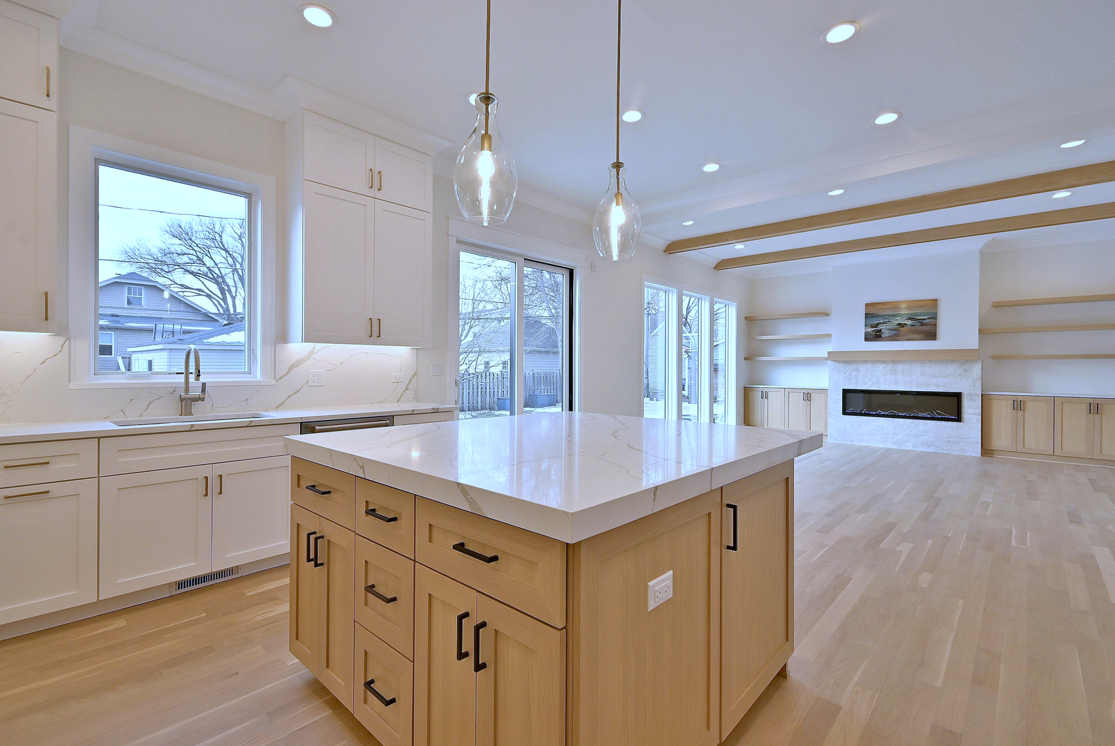 570 S Parkside Avenue, Elmhurst, IL 60126