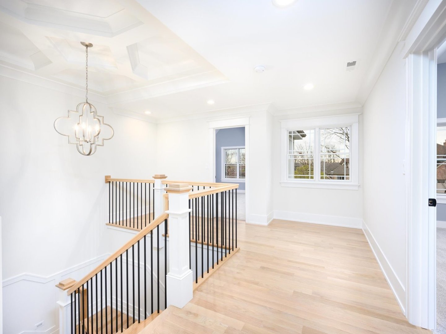 570 S Parkside Avenue, Elmhurst, IL 60126