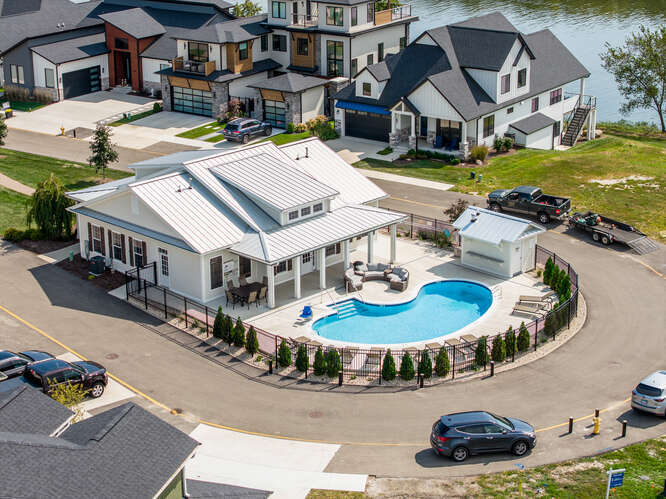 318 Leeward Way, Ottawa, IL 61350