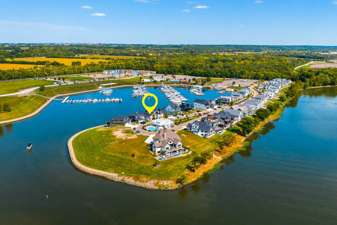 318 Leeward Way, Ottawa, IL 61350