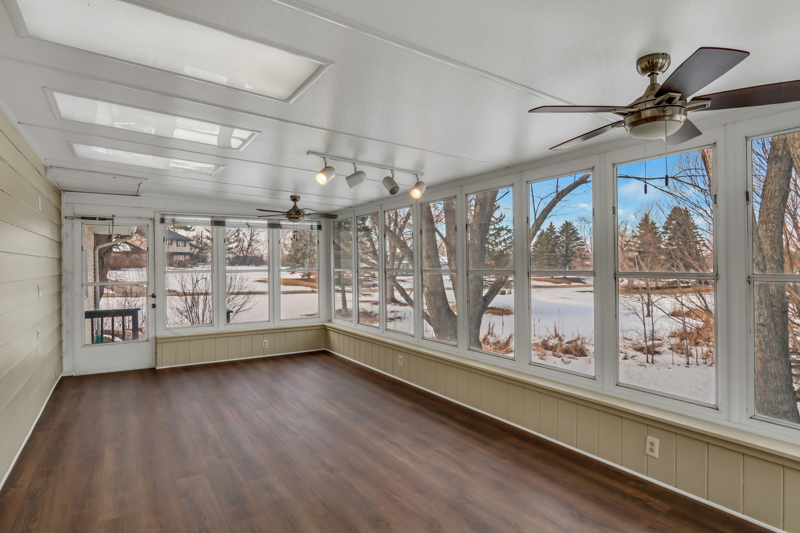 43411 N Lynn Dale Drive, Zion, IL 60099