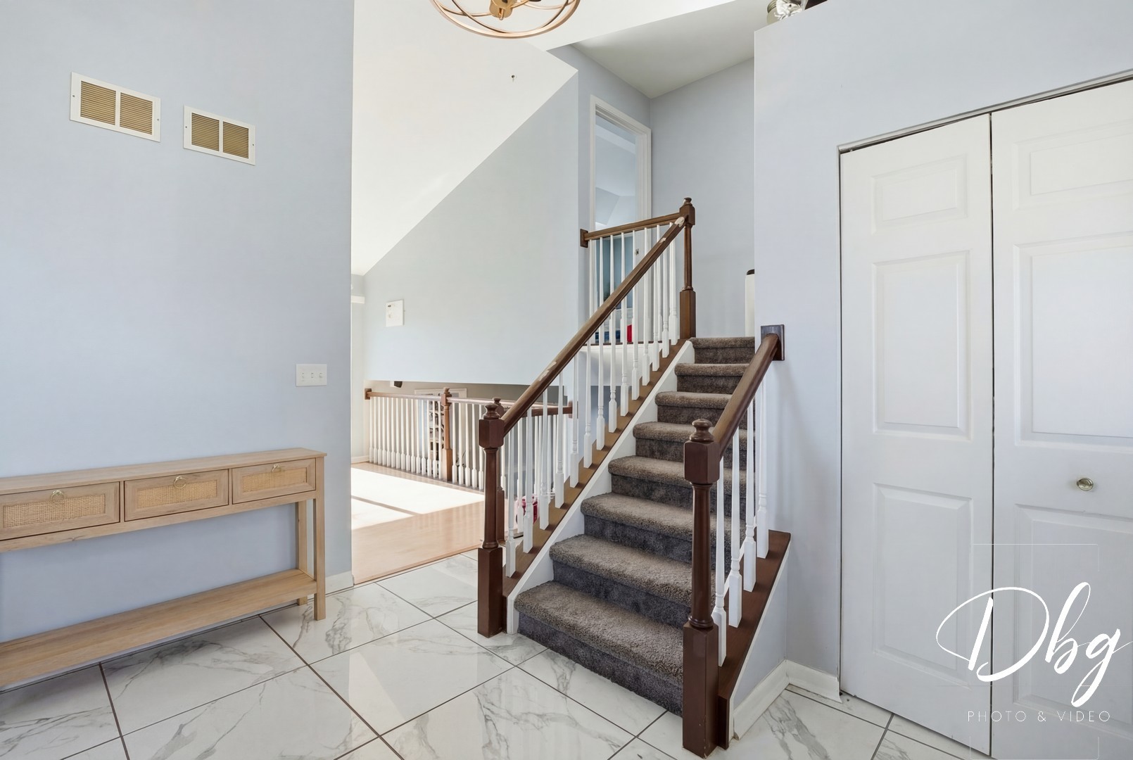 389 E Cherry Cove Lane, Round Lake Beach, IL 60073