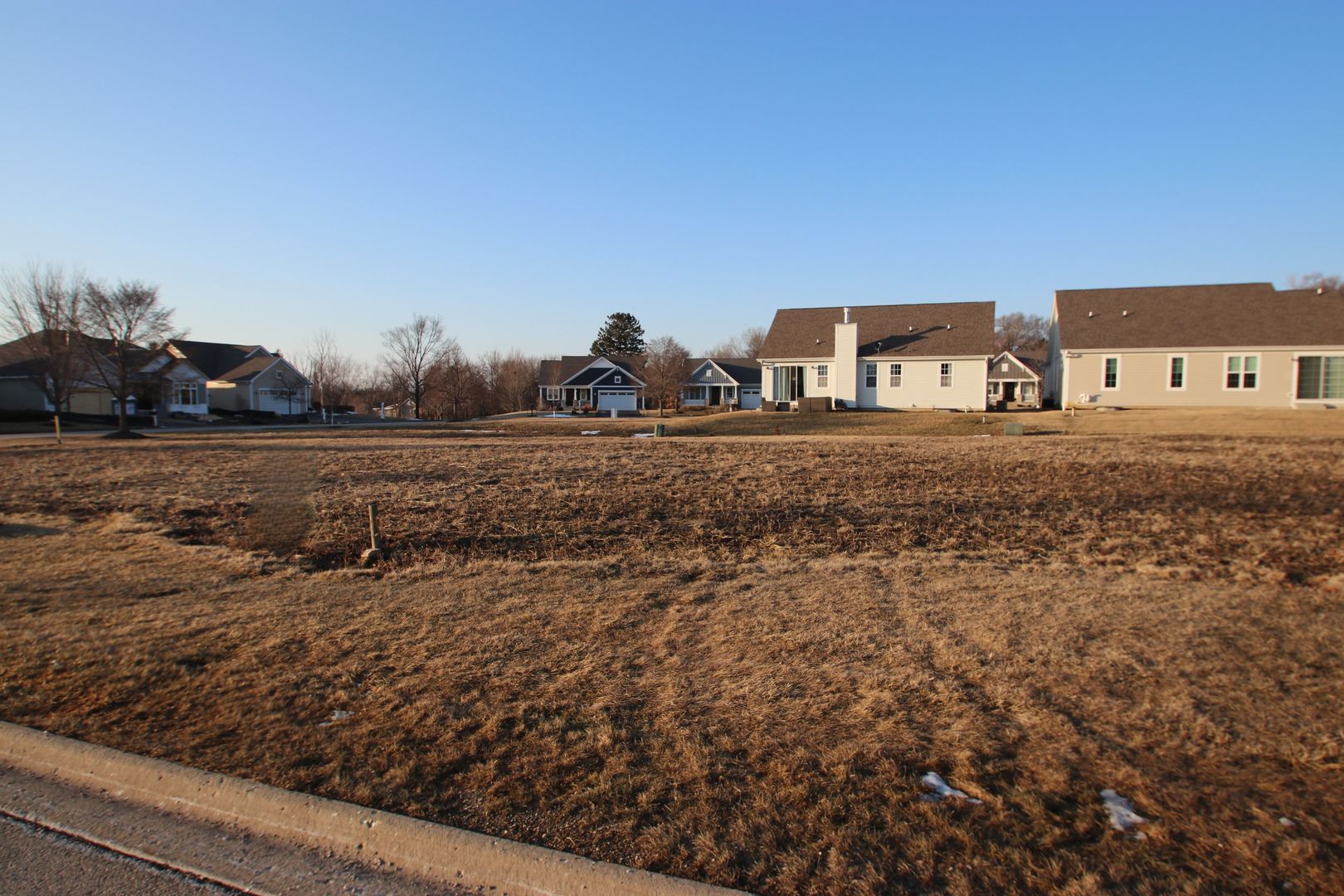 40445 N South Newport Drive, Antioch, IL 60002