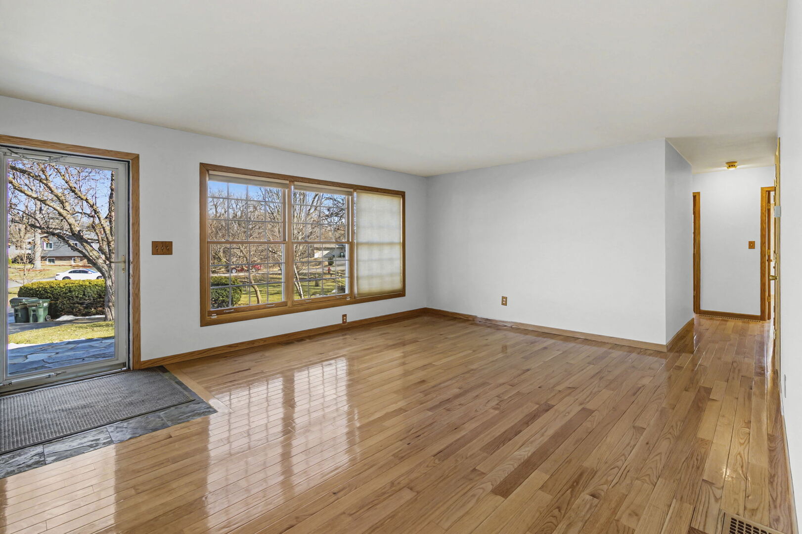 934 Highland Road, Mundelein, IL 60060