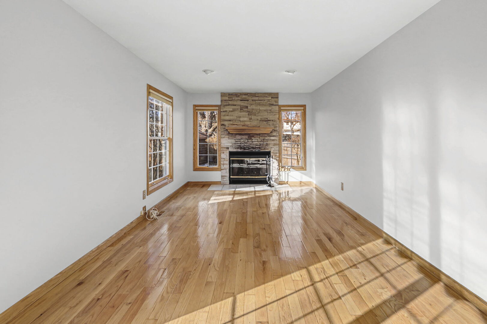 934 Highland Road, Mundelein, IL 60060