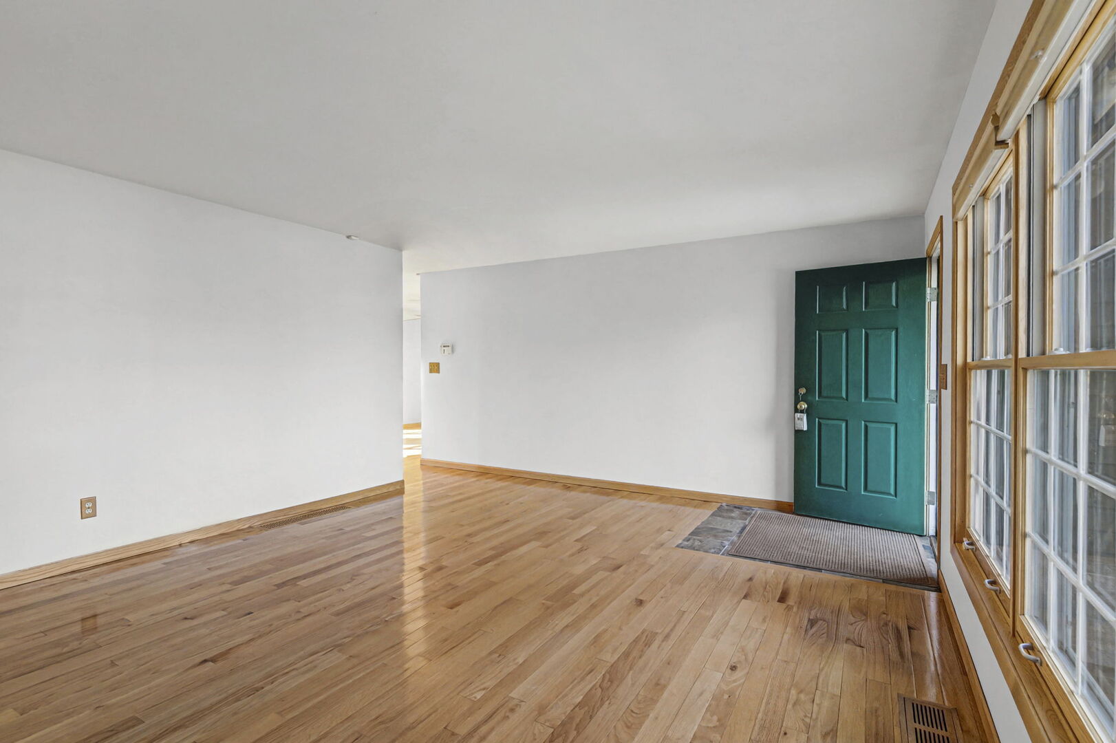 934 Highland Road, Mundelein, IL 60060