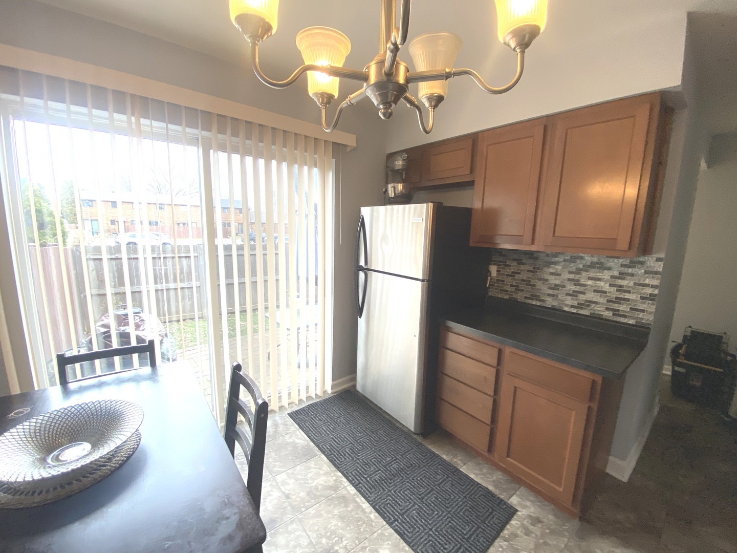 18w268 Standish Lane, Villa Park, IL 60181