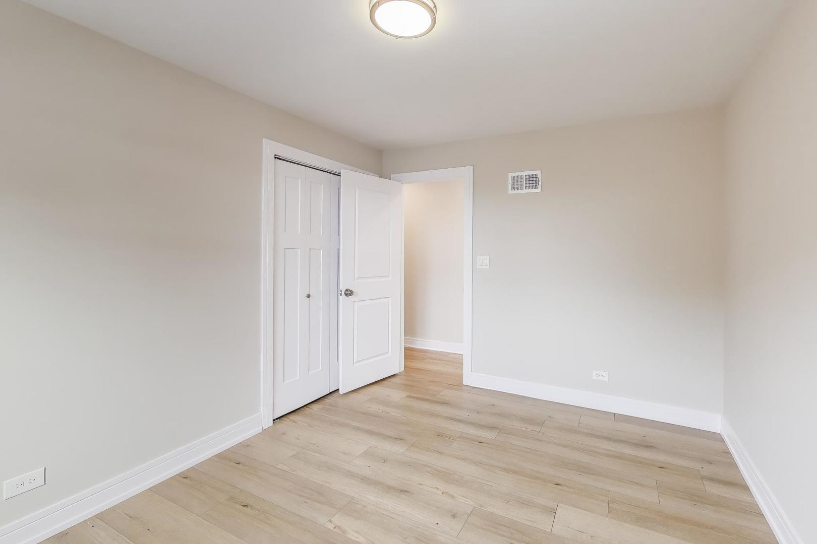 1421 Cynthia Avenue, Park Ridge, IL 60068