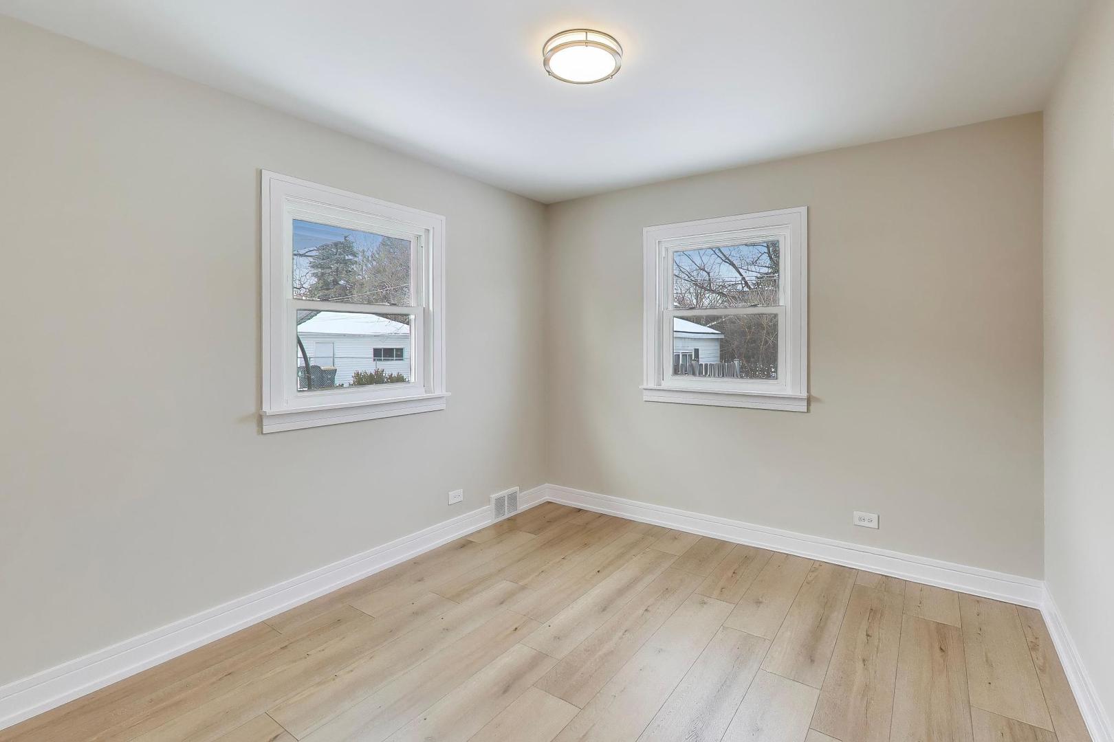 1421 Cynthia Avenue, Park Ridge, IL 60068